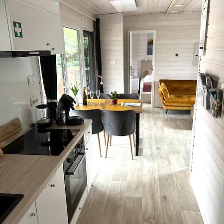Exklusives Rybak Mit Boxspringbetten Direkt Am Steinhuder Nyaraló