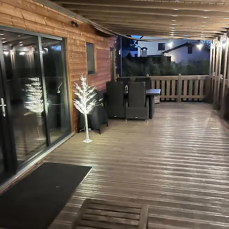 Dom wakacyjny Exklusives Rybak Mit Boxspringbetten Direkt Am Steinhuder *